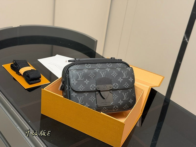 Louis Vuitton Keepall