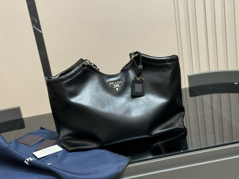 Prada Cleo