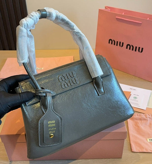 Miu Miu Wander