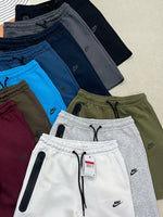 Short Nike Tech Fleece